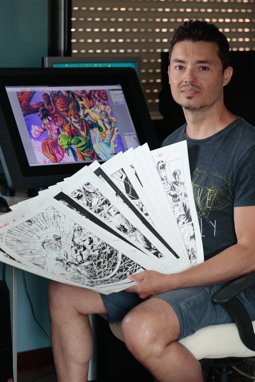 Jorge Santamaría es ilustrador profesional y ha trabajado para el mundo del cómic, videojuegos y películas de animación.