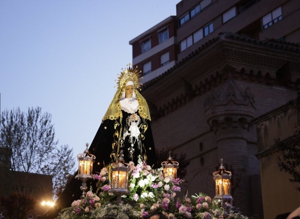 Imágenes de las procesiones del Viernes Santo y Domingo de Resurrección en Guadalajara capital. 