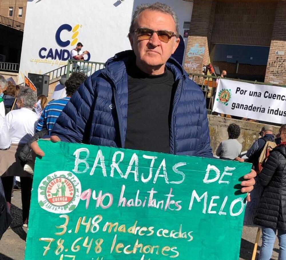 Corpa protestando contra la macrogranja que querían poner en Barajas de Melo