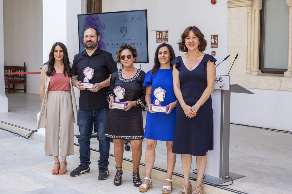 El equipo de Europa Press de Juan Ignacio Gómez, Belén Monge y María Izquierdo hizo un reportaje sobre las mujeres que han dado el paso de ser 'botargas'.