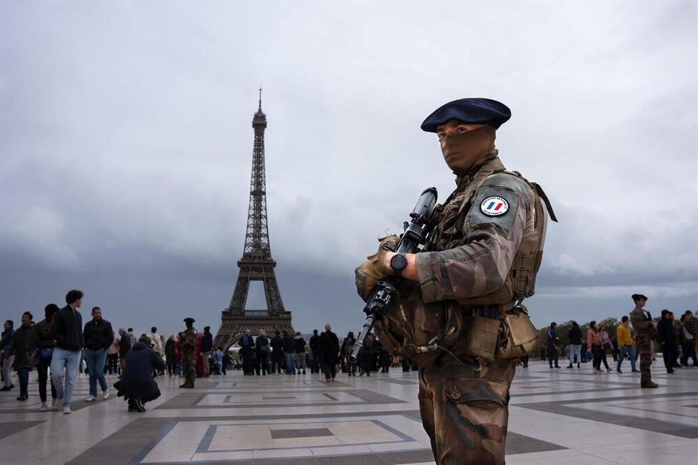 La France enquête sur une vague de fausses alertes à la bombe