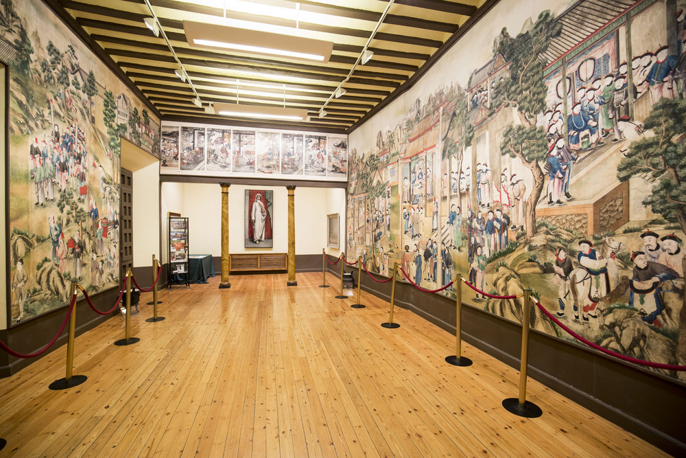Imágenes del salón chino del Palacio de La Cotilla.