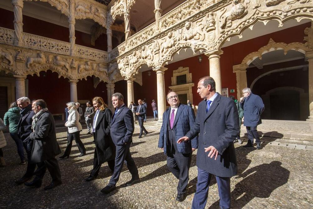 El ministro Iceta y el presidente Castellanomanchego presenta el proyecto 'Prado Extendido