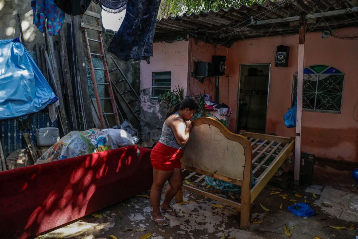 Suben a 12 las víctimas por las fuertes lluvias en Río de Janeiro  / ANDRÉ COELHO