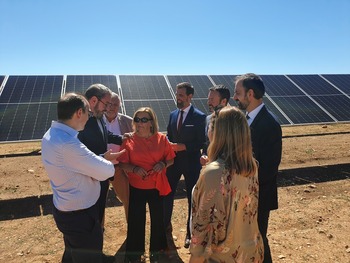 Escudero inaugura una nueva Planta Solar en Canredondo