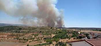 Page visita la zona afectada por el incendio de Valdepeñas