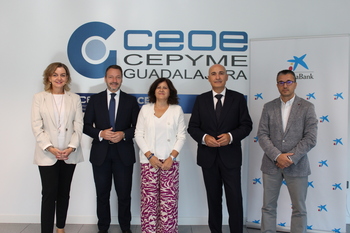 Caixabank y CEOE-Cepyme Guadalajara renuevan su colaboración