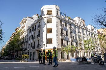 Desalojan a 96 personas por la explosión de gas en Madrid