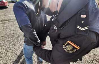 Detenidos dos jóvenes como presuntos autores de robo violento