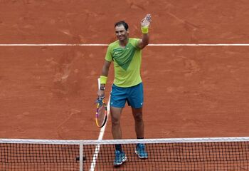 Nadal pisa con fuerza en su debut en Roland Garros