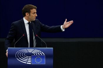 Macron pide a la UE que el aborto sea un derecho fundamental