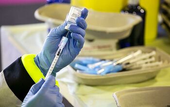 El Sescam abre la vacunación de gripe a la población general