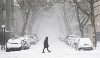 Un temporal de nieve obliga a cancelar miles de vuelos en EEUU