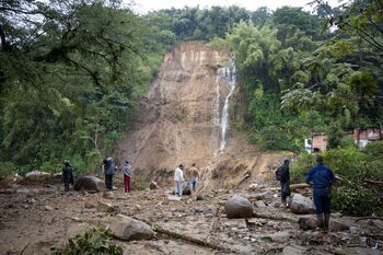 Al menos 14 muertos por un deslizamiento de tierra en Colombia