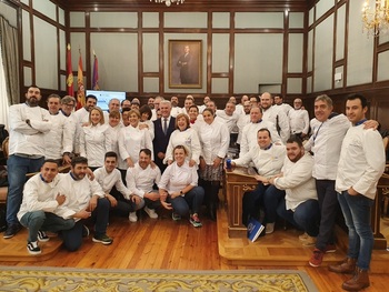 La Academia de Gastronomía de CLM se reúne en la Diputación
