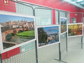 Villanueva de la Torre exhibe una nueva exposición fotográfica