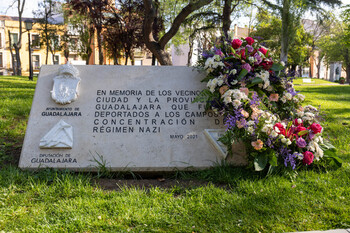 Homenaje a las víctimas españolas de campos de concentración