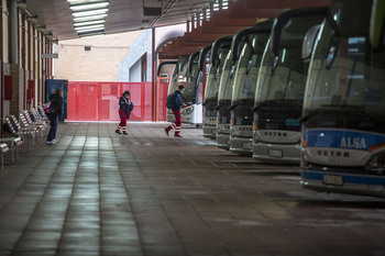 Financian descuentos en abonos de la línea de autobús a Madrid