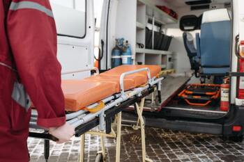 UGT exige iniciar ya el servicio de ambulancias en Córdoba