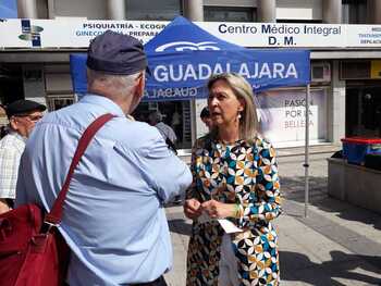 Guarinos promete impulsar un Palacio de Congresos en la ciudad