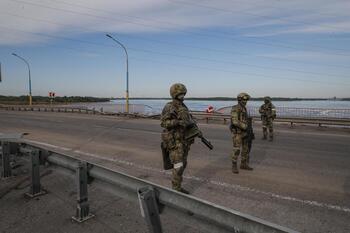 El Ejército ucraniano cruza el Dniéper