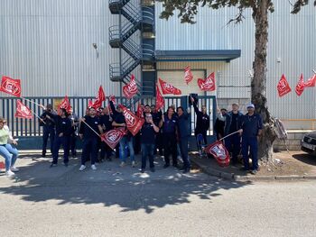 Los trabajadores de ADEA vuelven a exigir justicia salarial
