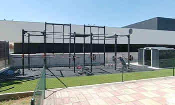 El Centro Fitness completa su equipamiento con una «jaula»
