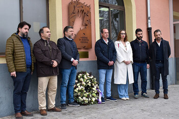 El Ayuntamiento de la capital recordó a las víctimas del 11-M