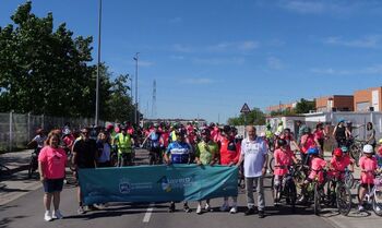 Alovera reúne a más de 400 vecinos en el Día de la Bicicleta