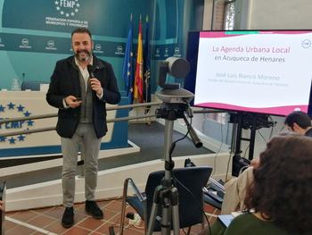 El alcalde presenta la Agenda Urbana de Azuqueca en la FEMP
