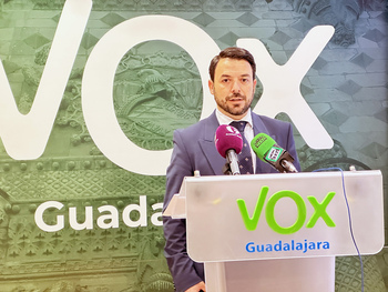 VOX acusa al alcalde del PSOE de Pioz de comprar voluntades