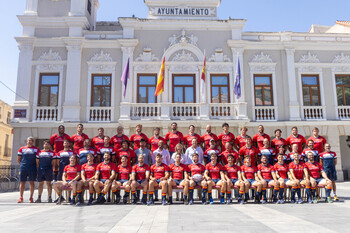 La alcaldesa recibe a la Selección Española de Rugby