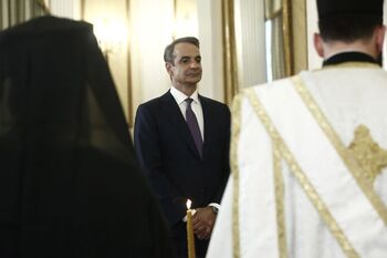 Mitsotakis jura el cargo como primer ministro de Grecia