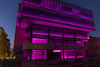 El edificio Arriaca Digital estrena su nueva iluminación