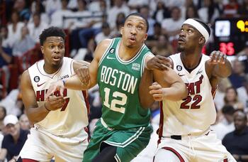 Los Celtics derrotan agónicamente a los Heat