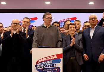 El presidente de Serbia reivindica la victoria de su partido