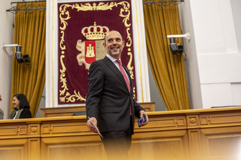 Bellido repetirá como presidente de las Cortes