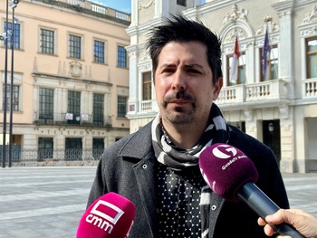 El PSOE denuncia los recortes en zonas verdes e igualdad