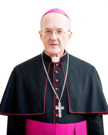 En nuevo obispo Julián Ruiz Martorell cumple hoy 67 años