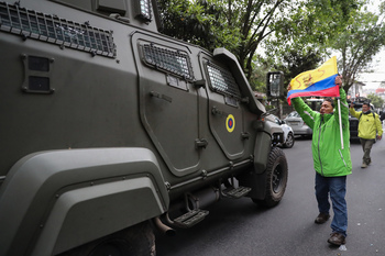 Ecuador encarcela a Glas pese a la condena global por el asalt