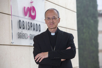 Obispo Julián Ruiz: 