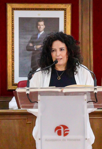 Beatriz Cano toma posesión como concejala del PSOE en Azuqueca