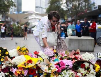 Australia se tiñe de luto por las víctimas de Sídney