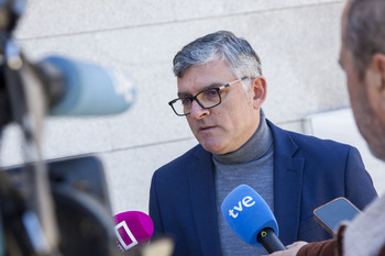 El PSOE presume de desechar las mascarillas en 47 minutos