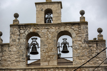 Escariche arreglará las campanas de la iglesia de San Miguel