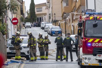 Un atrincherado amenaza con explosionar un piso en Granada
