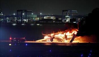 Cinco muertos tras colisionar dos aviones en Tokio
